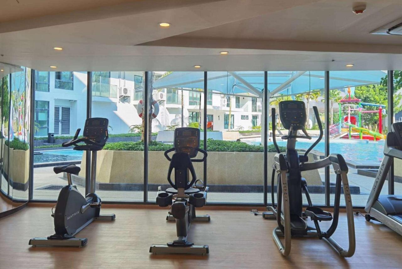 Wyndham La Vita Rawai Phuket Екстериор снимка