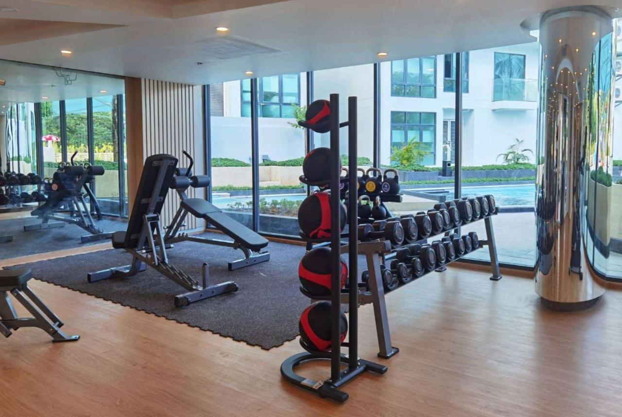 Wyndham La Vita Rawai Phuket Екстериор снимка