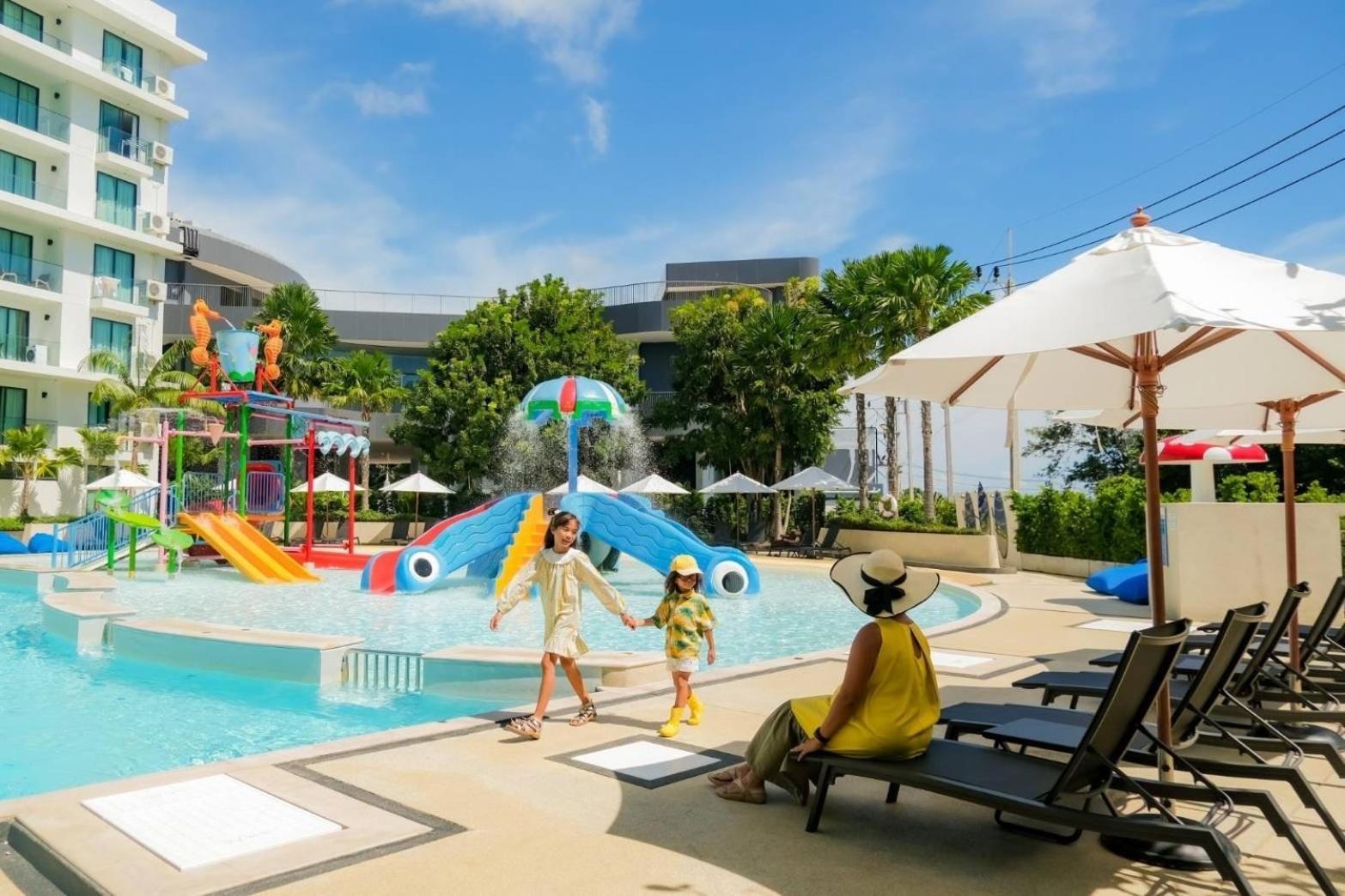 Wyndham La Vita Rawai Phuket Екстериор снимка