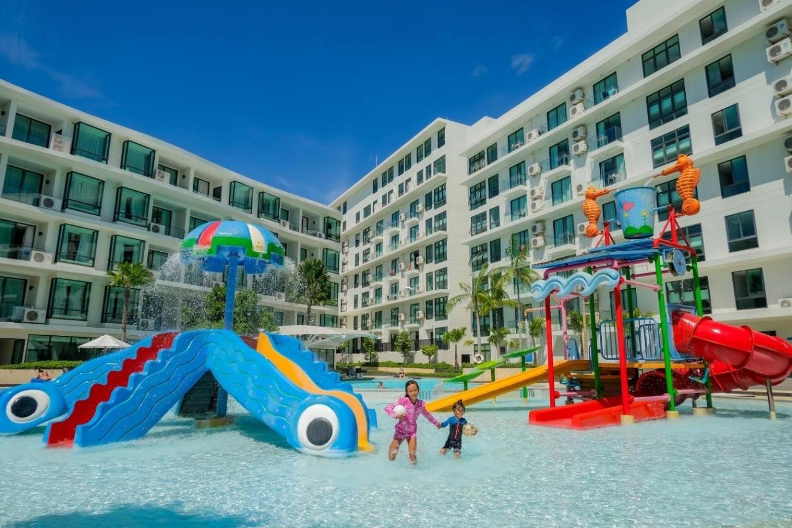 Wyndham La Vita Rawai Phuket Екстериор снимка