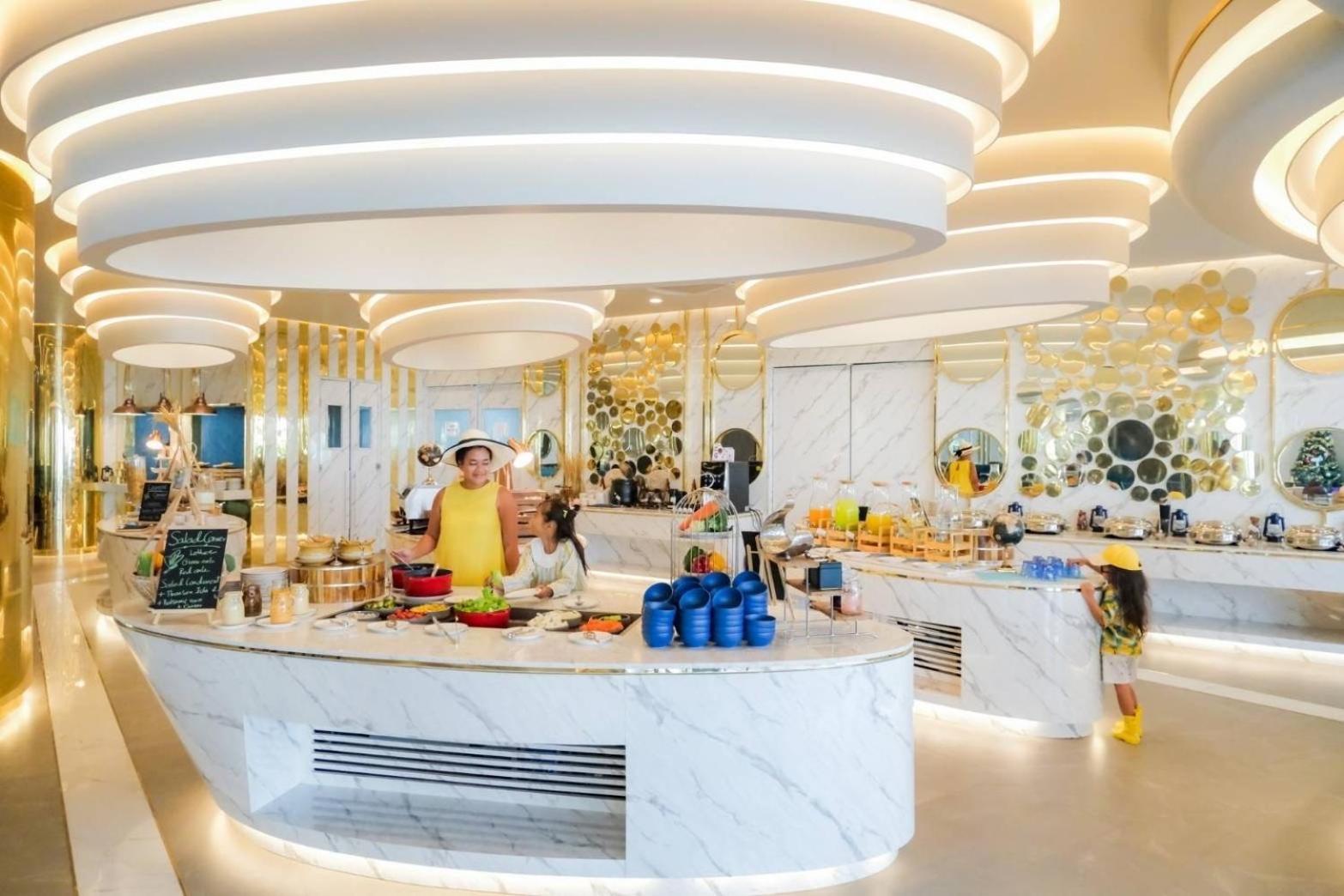 Wyndham La Vita Rawai Phuket Екстериор снимка