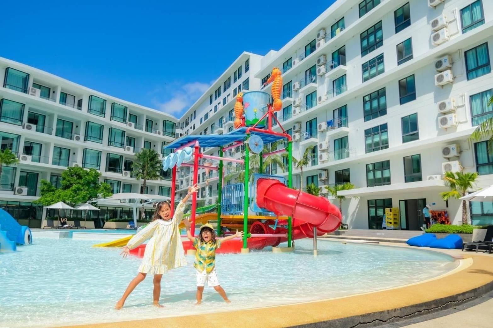 Wyndham La Vita Rawai Phuket Екстериор снимка