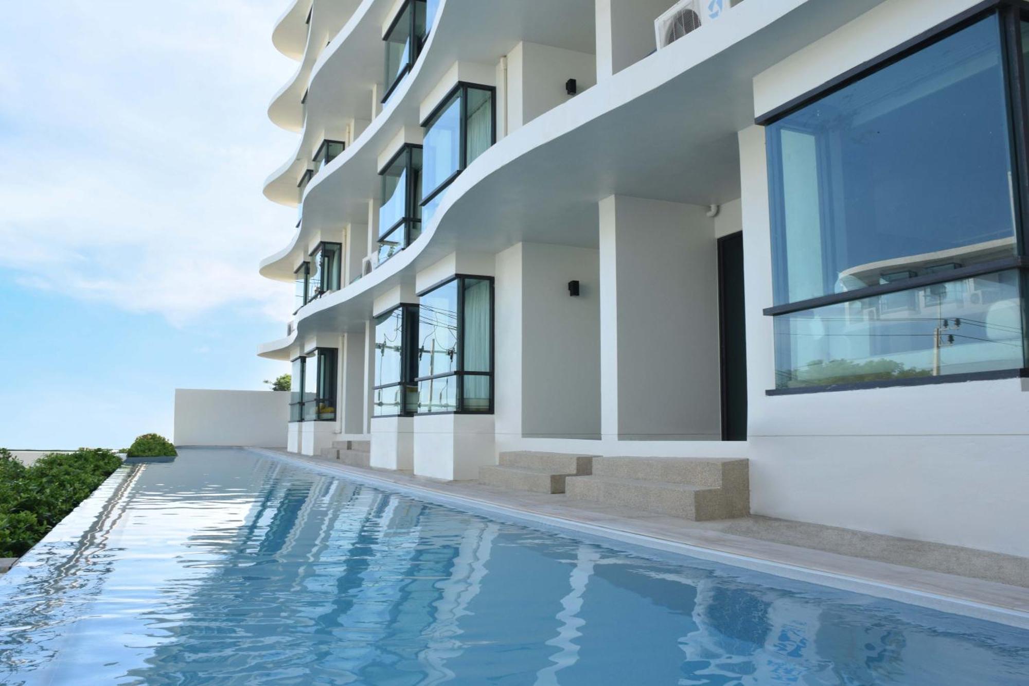 Wyndham La Vita Rawai Phuket Екстериор снимка